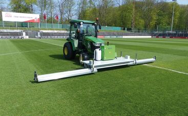 Blick über den Tellerrand: UVC-Licht im integrierten Pflanzenschutz: Moderne Technologie zur Pilzprävention und -bekämpfung im Sportrasen